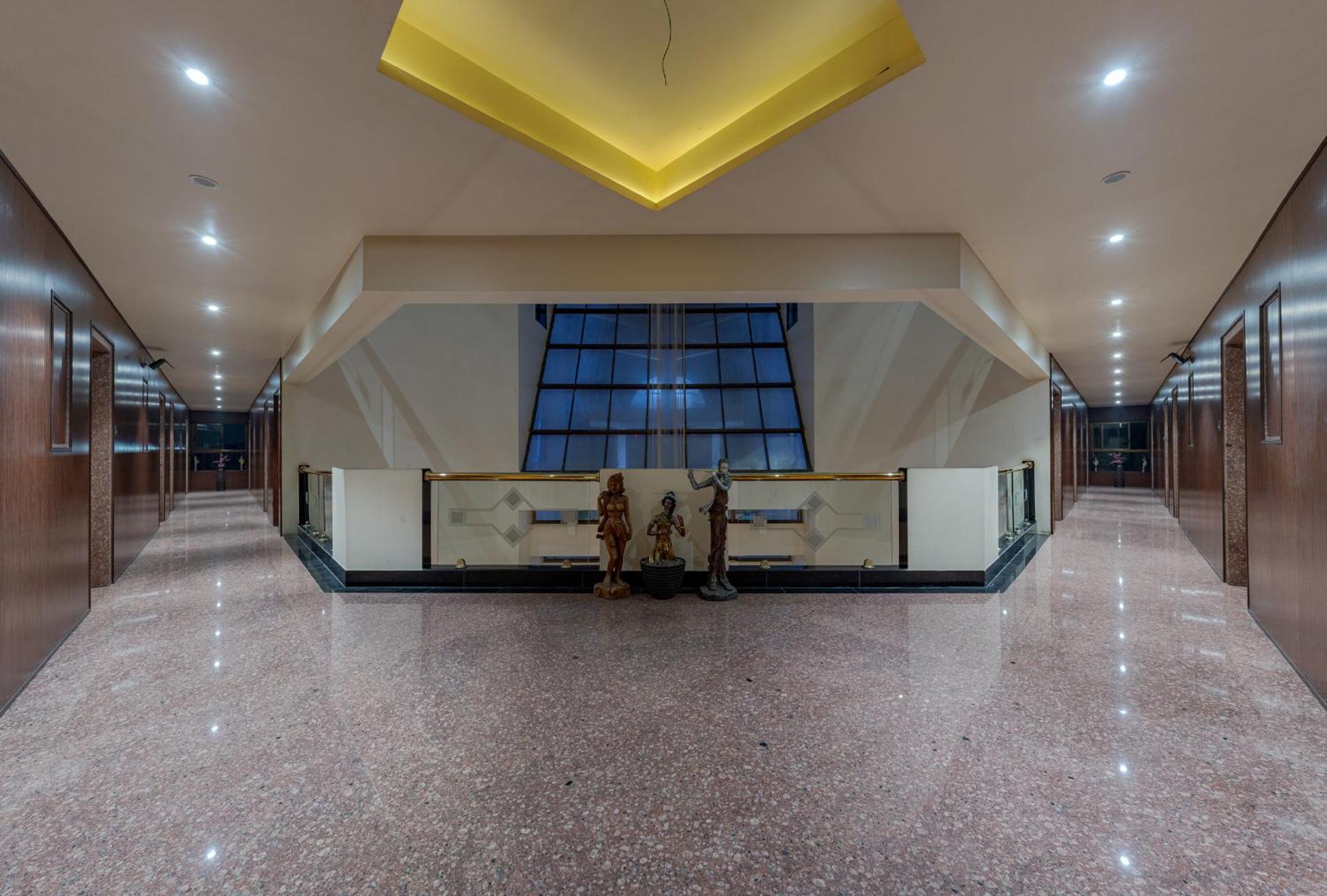 Hotel Surya Executive 3 Star Hotel Solapur Exteriör bild